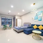 Blue Haven Studio - Free Pool In D7 Sunrise City View - Hana Apartment